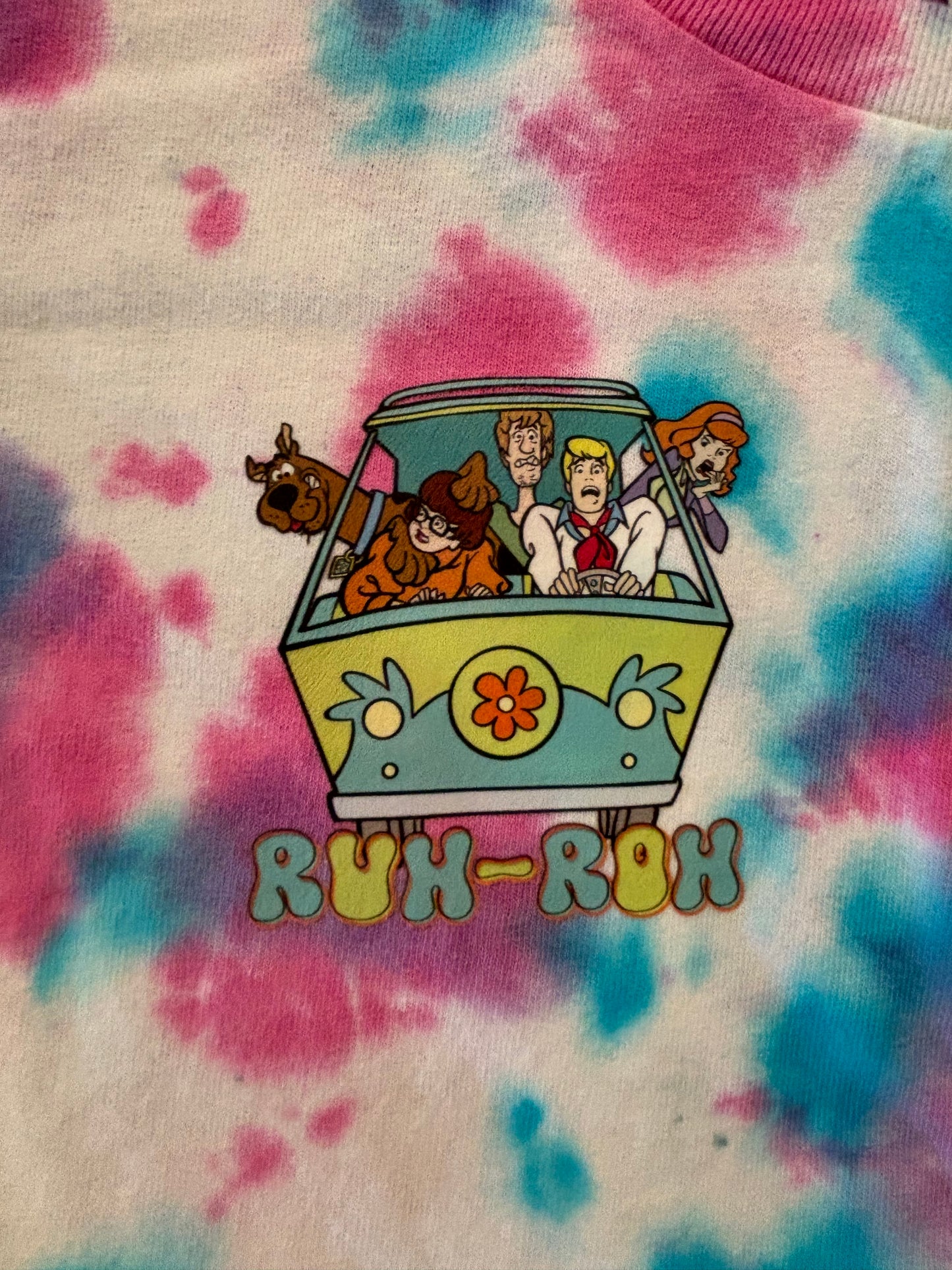 Running on Scooby Snacks and Mysteries size youth xs