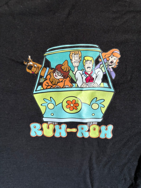 Running on Scooby Snacks & Mysteries Ruh Roh black short sleeve t shirt XL